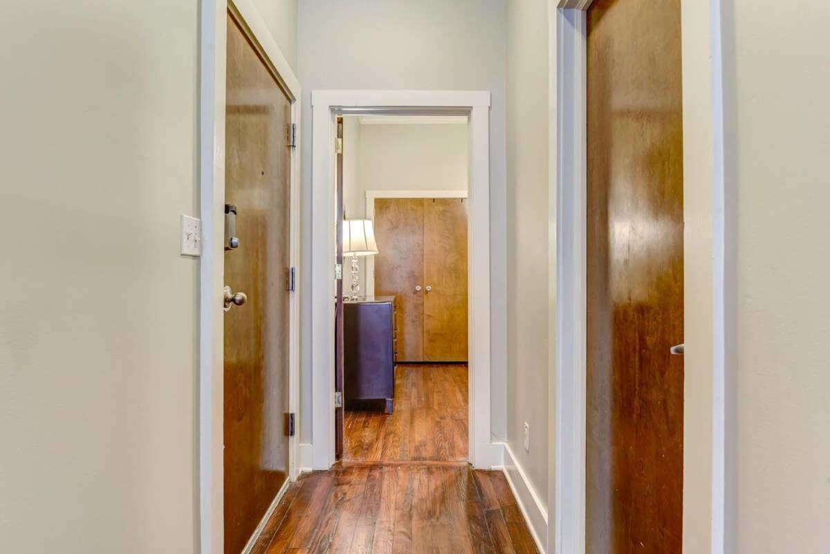 E Bay St Loft By City Market And River Street Savannah Zewnętrze zdjęcie